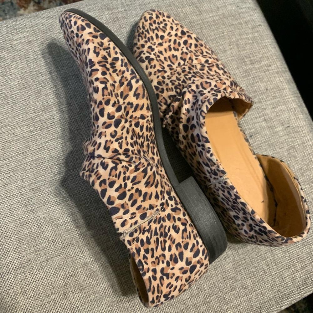 Leopard flats